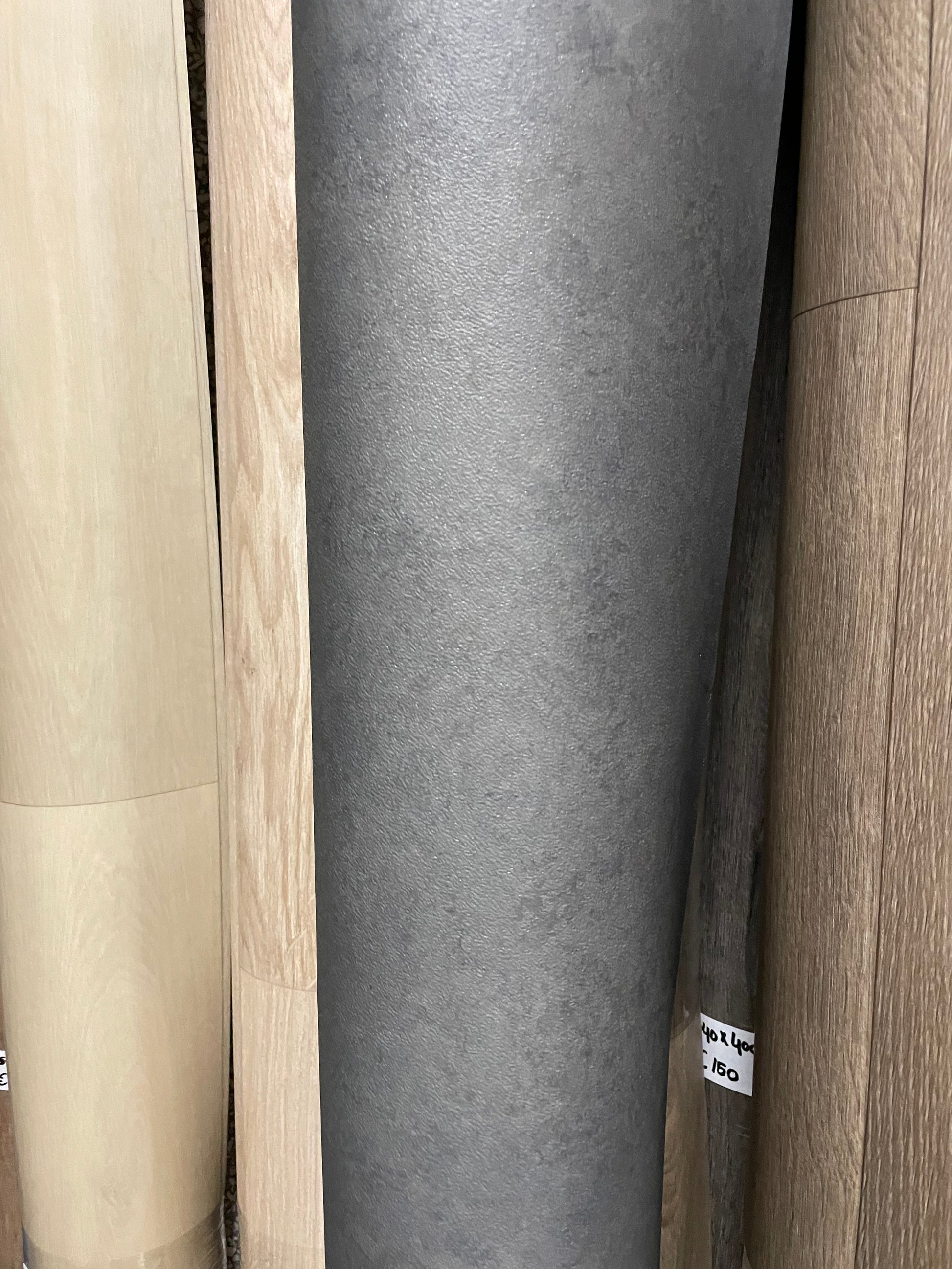 Donker Betonlook Vinyl Restpartij | 2,70x3,70mtr - Vinylrestpartij.nl 