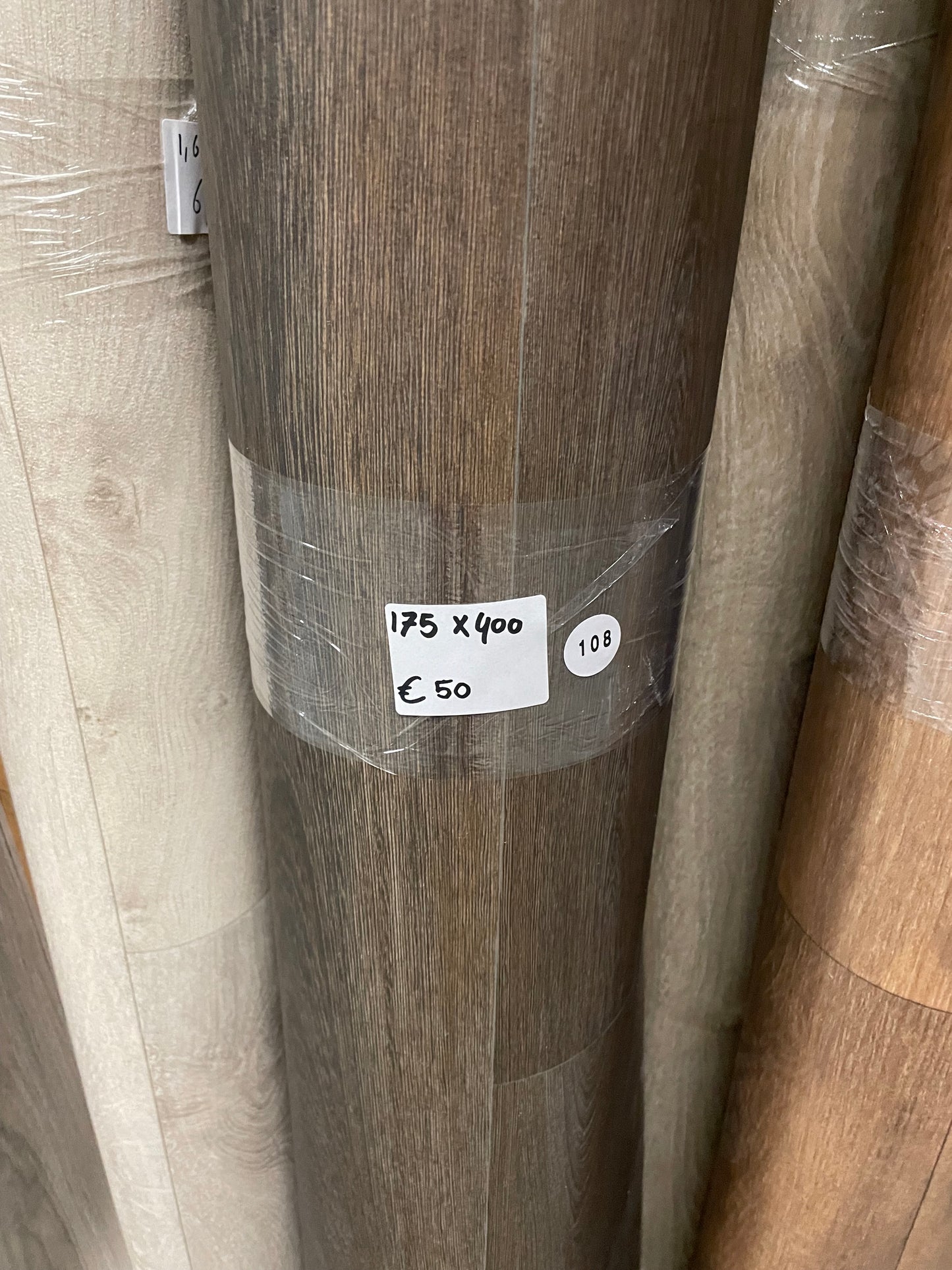 Donker Bruin Warm Eiken Vinyl Restpartij | 1,75x4,00mtr - Vinylrestpartij.nl 