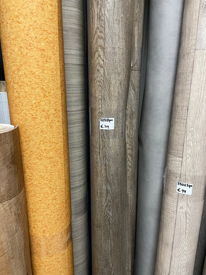 Donker Eiken Vinyl Restpartij | 3,25x4,00mtr - Vinylrestpartij.nl 
