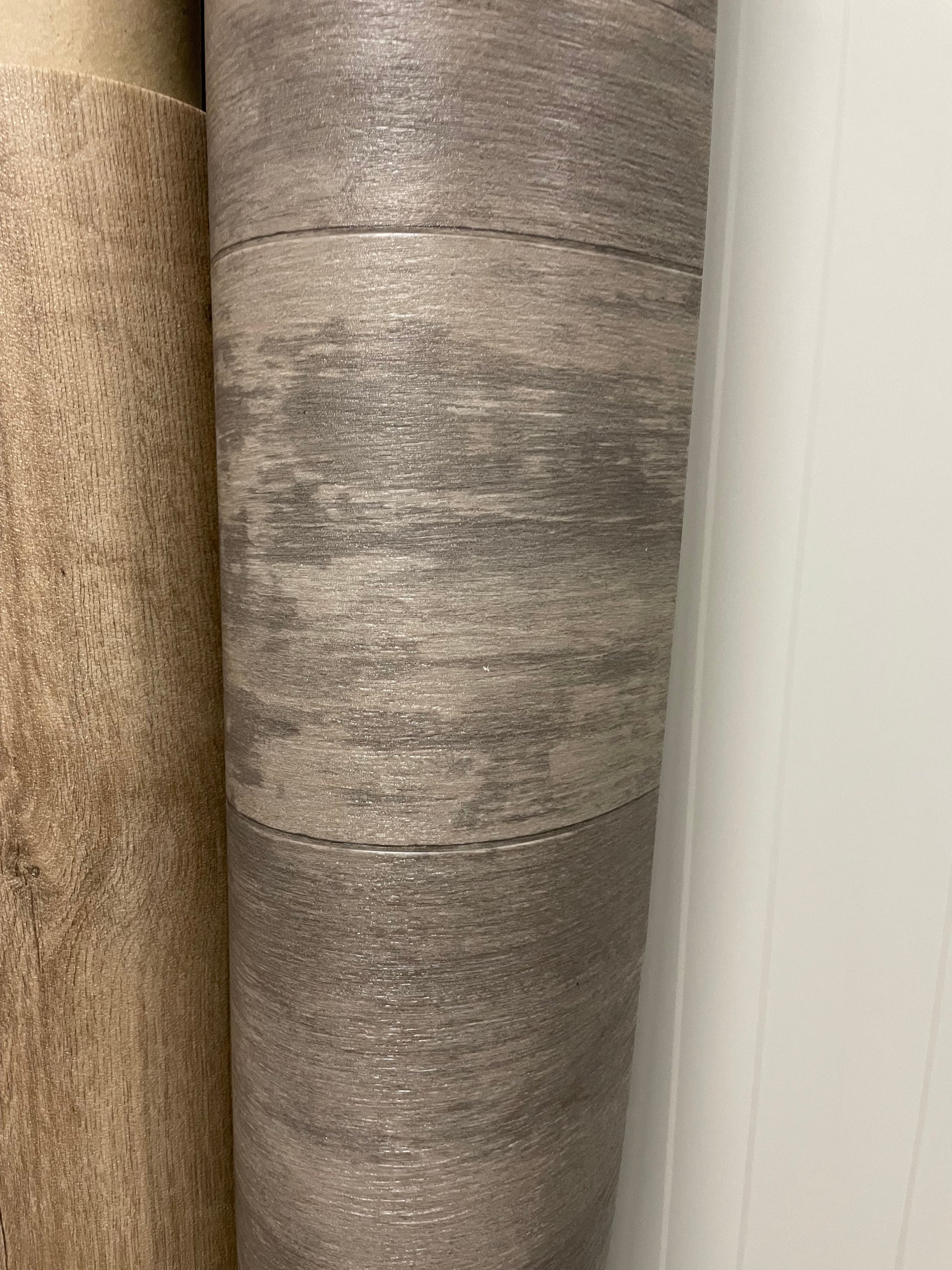 Donker Gevlekt Bruin Eiken Vinyl Restpartij | 2,00x3,20mtr - Vinylrestpartij.nl 