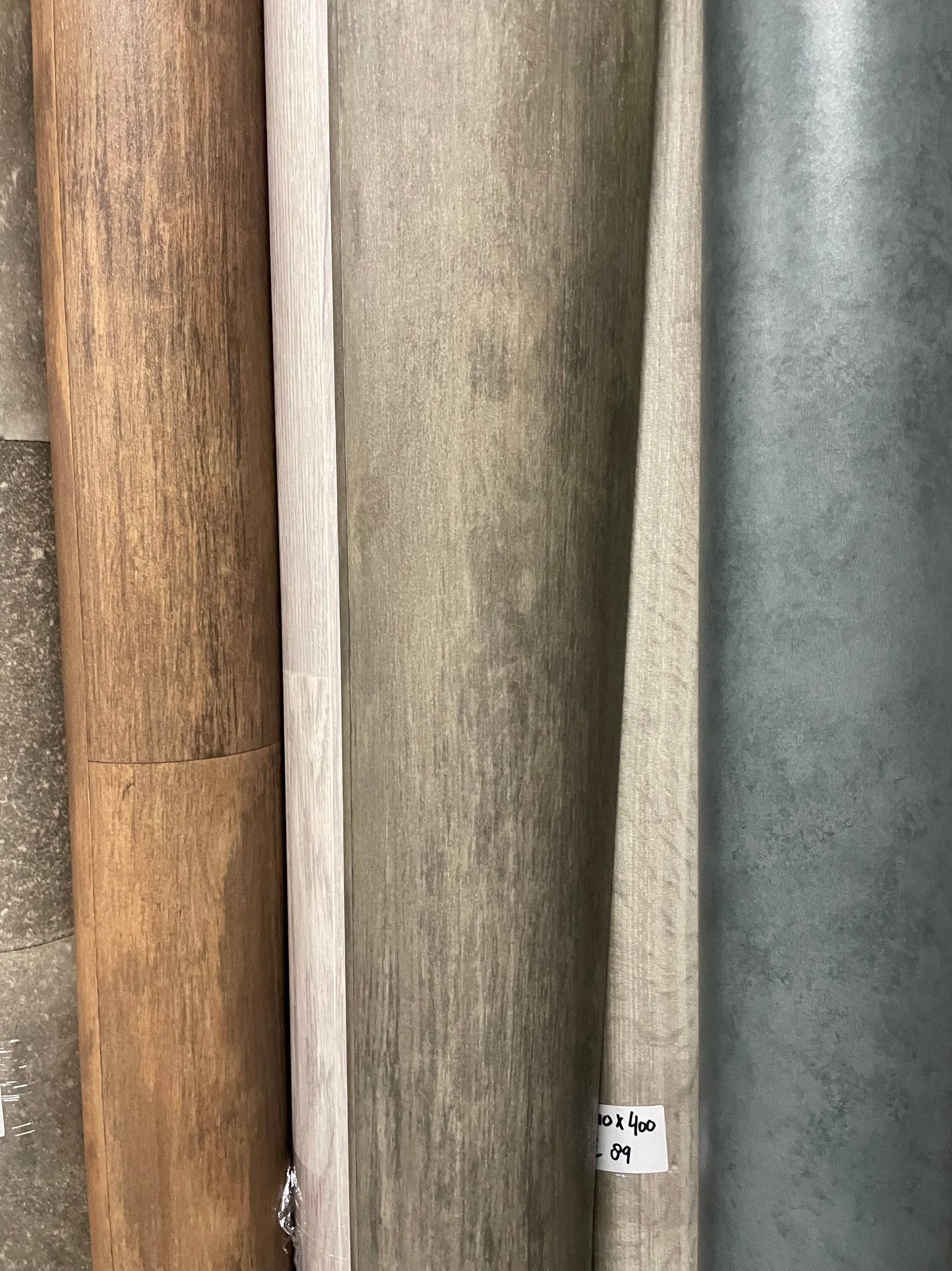 Donkerbruin Eiken Vinyl Restpartij | 1,60x4,00mtr - Vinylrestpartij.nl 