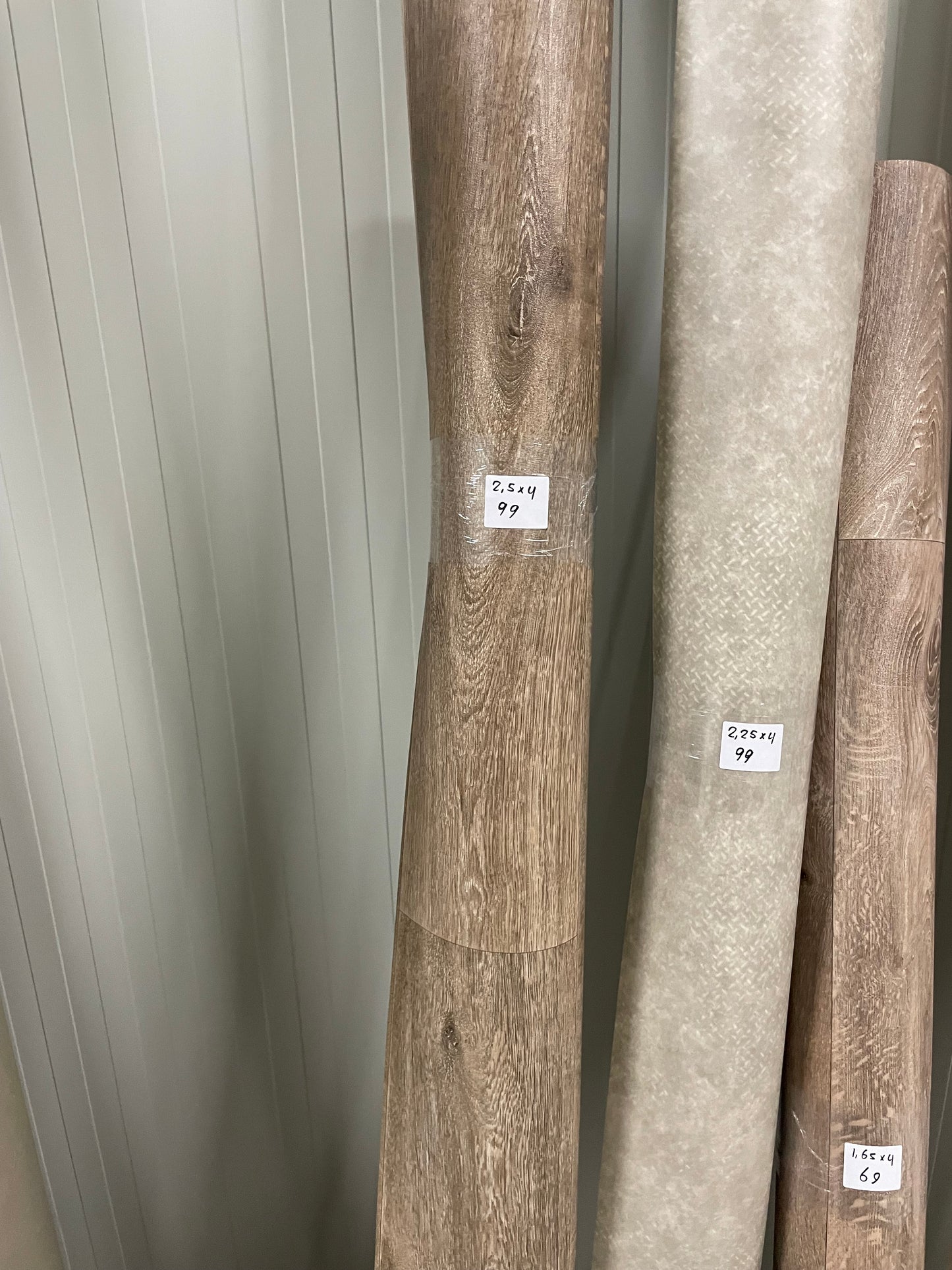Donkerbruin Eiken Vinyl Restpartij | 2,50x4,00mtr - Vinylrestpartij.nl 