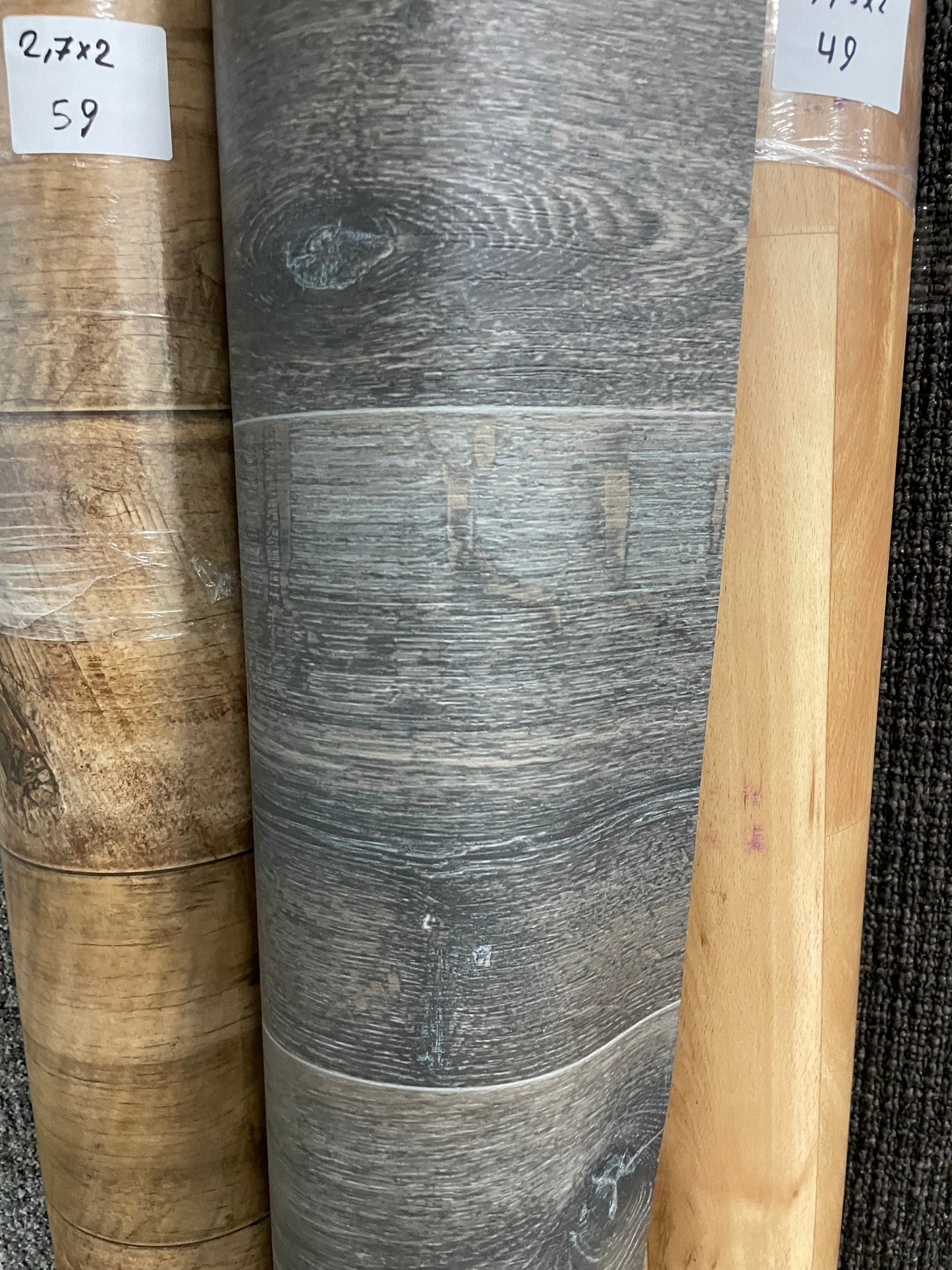 Donkergrijs Eiken Vinyl Restpartij | 1,20x1,95mtr - Vinylrestpartij.nl 
