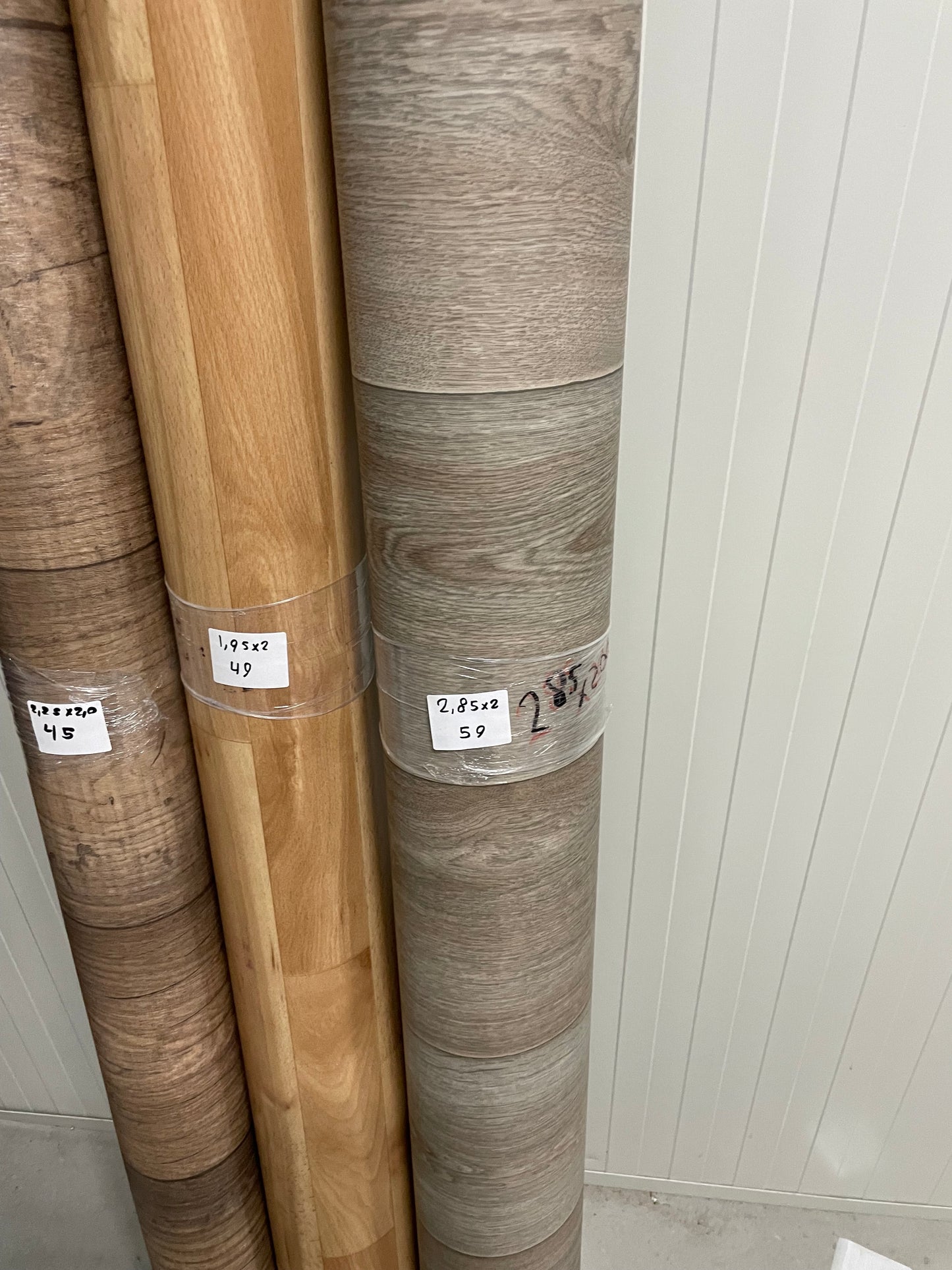 Donkergrijs Eiken Vinyl Restpartij | 2,00x2,85mtr - Vinylrestpartij.nl 