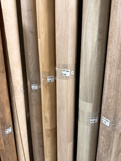 Licht Rotterdam Eiken Vinyl Restpartij |
2,70x4,00mtr