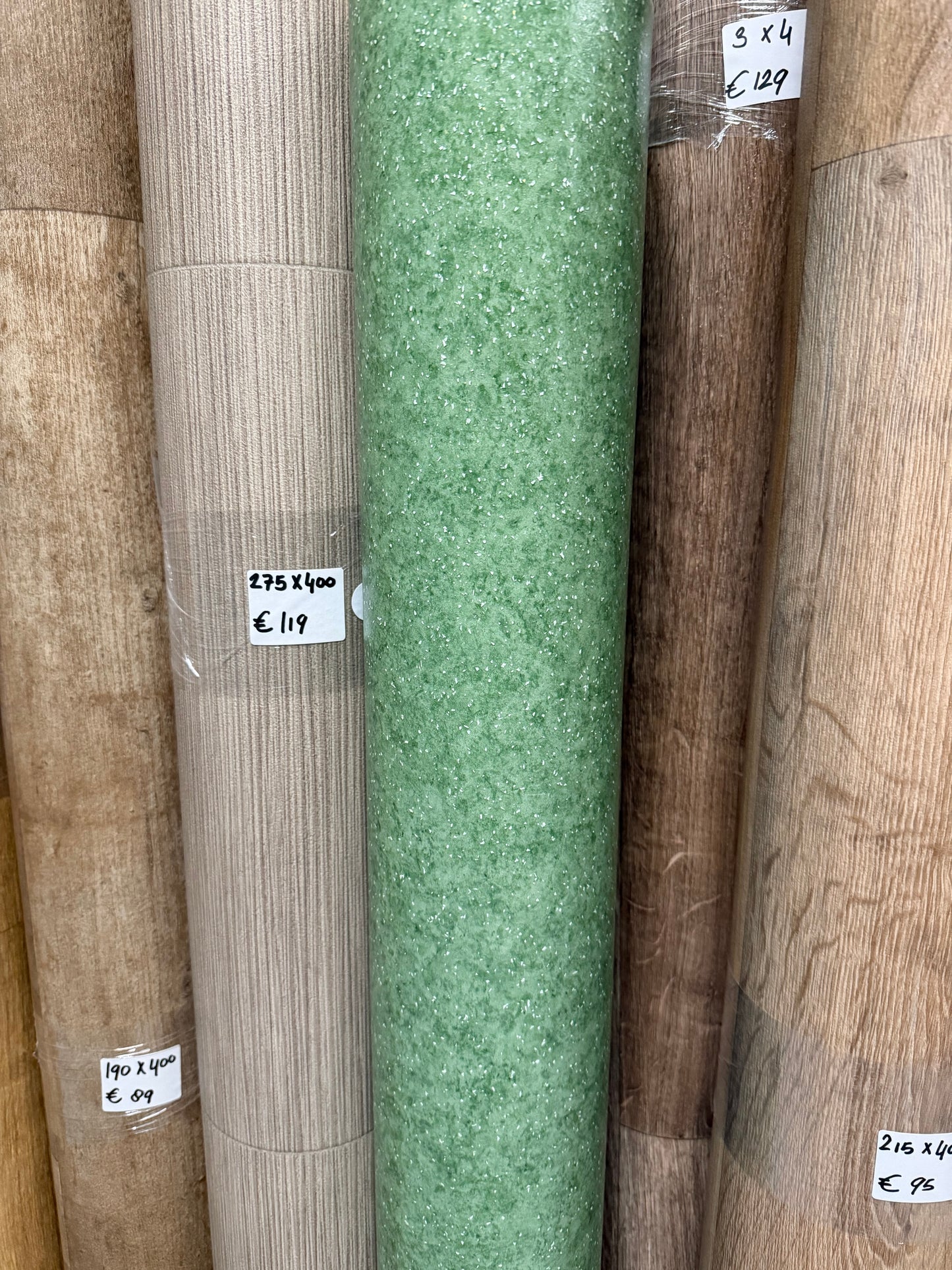 Groen Granietlook Vinyl Restpartij |
1,45x4,00mtr - Vinylrestpartij.nl 