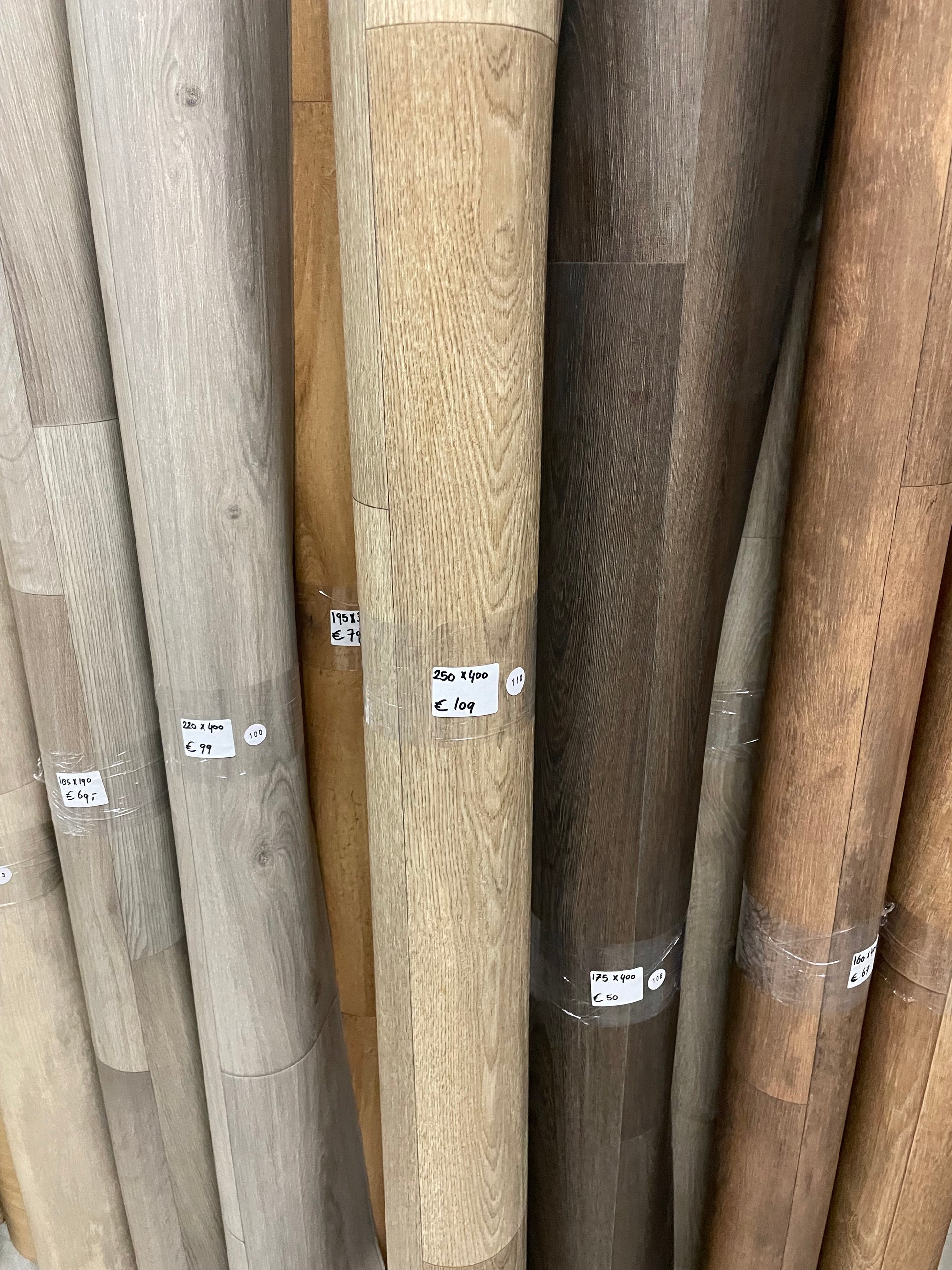 Eiken Vinyl Restpartij |
2,50x4,00mtr - Vinylrestpartij.nl 