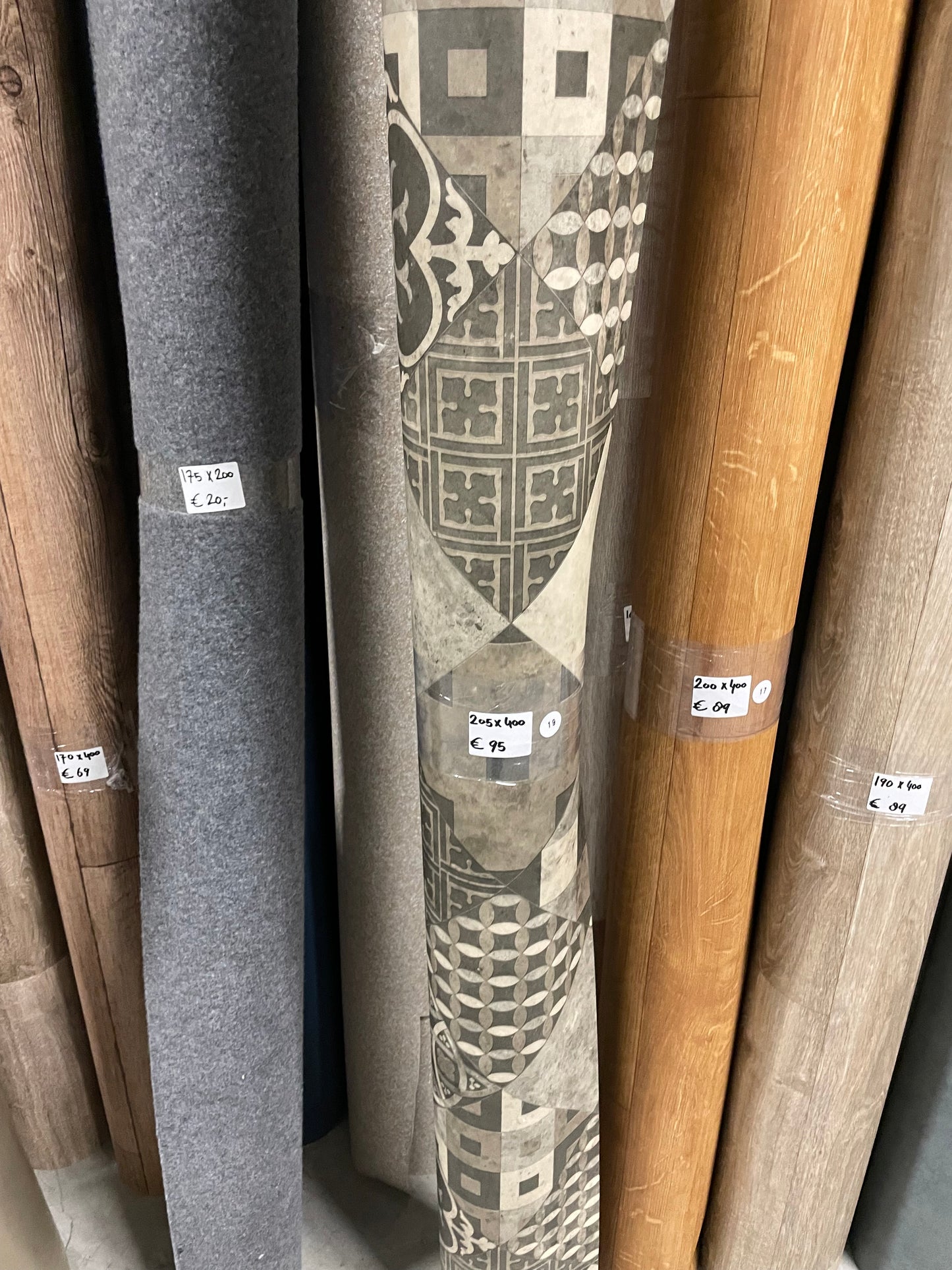 Portugese Tegels Donker Vinyl Restpartij |2,05x4,00mtr
