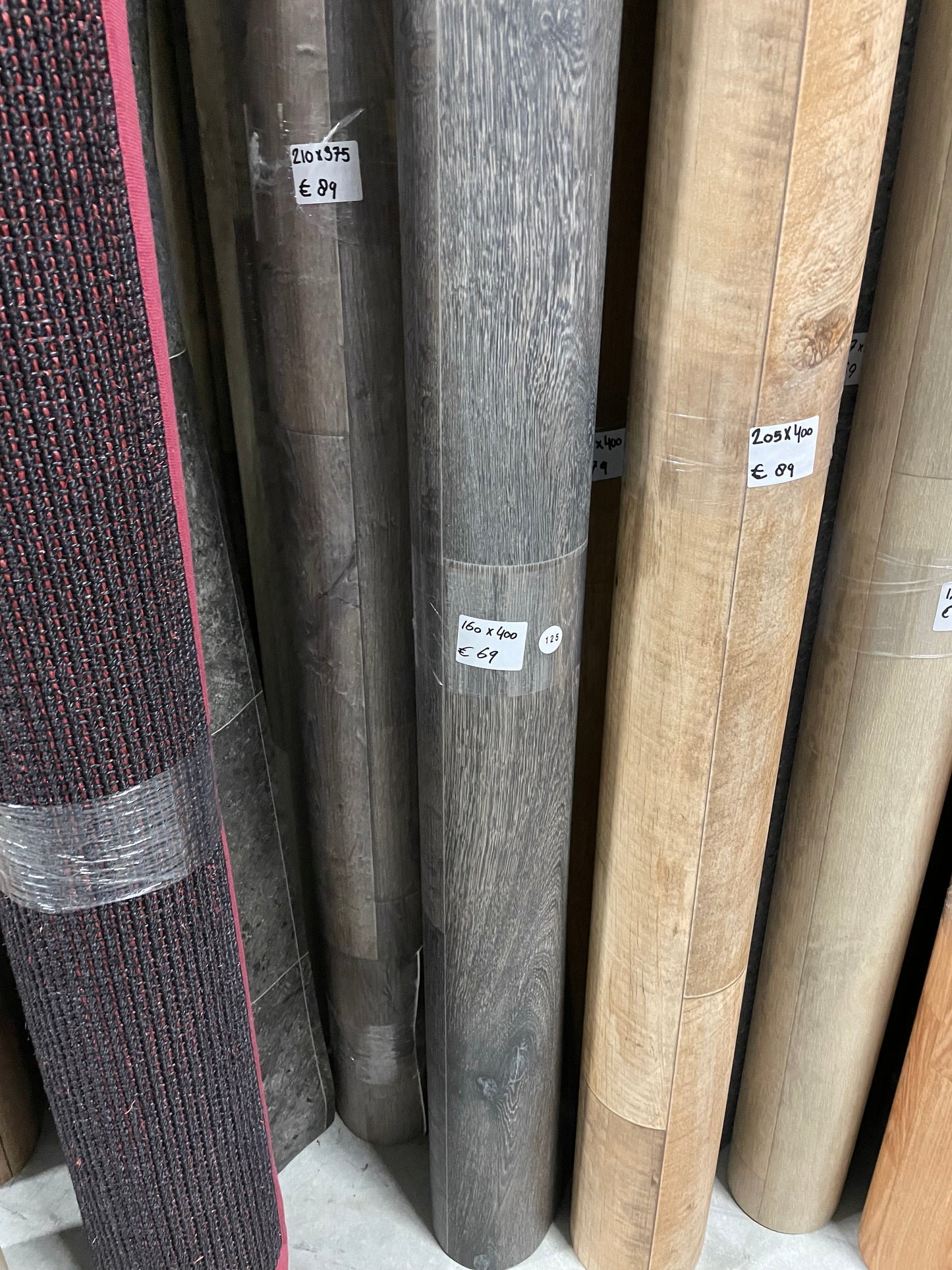 Donker Gerookt Eiken Vinyl Restpartij |
1,60x4,00mtr - Vinylrestpartij.nl 