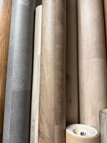 Grijsbruin Haarlem Eiken Vinyl Restpartij |
3,00x4,00mtr