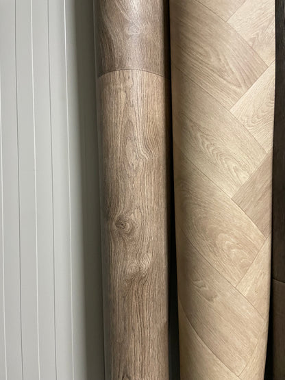 Donker Kastanjebruin Eiken Vinyl Restpartij |3,25x3,80mtr