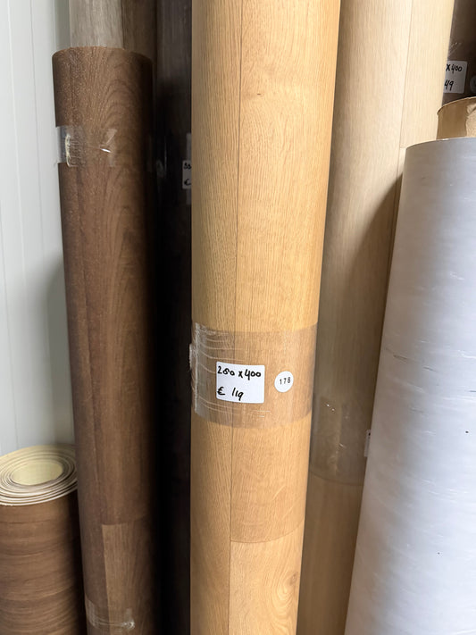 Modern Eiken Vinyl Restpartij |
2,80x4,00mtr