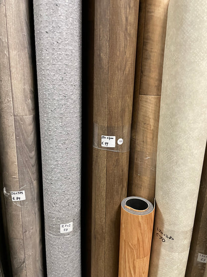 Donker Eiken Vinyl Restpartij |
2,30x4,00mtr - Vinylrestpartij.nl 