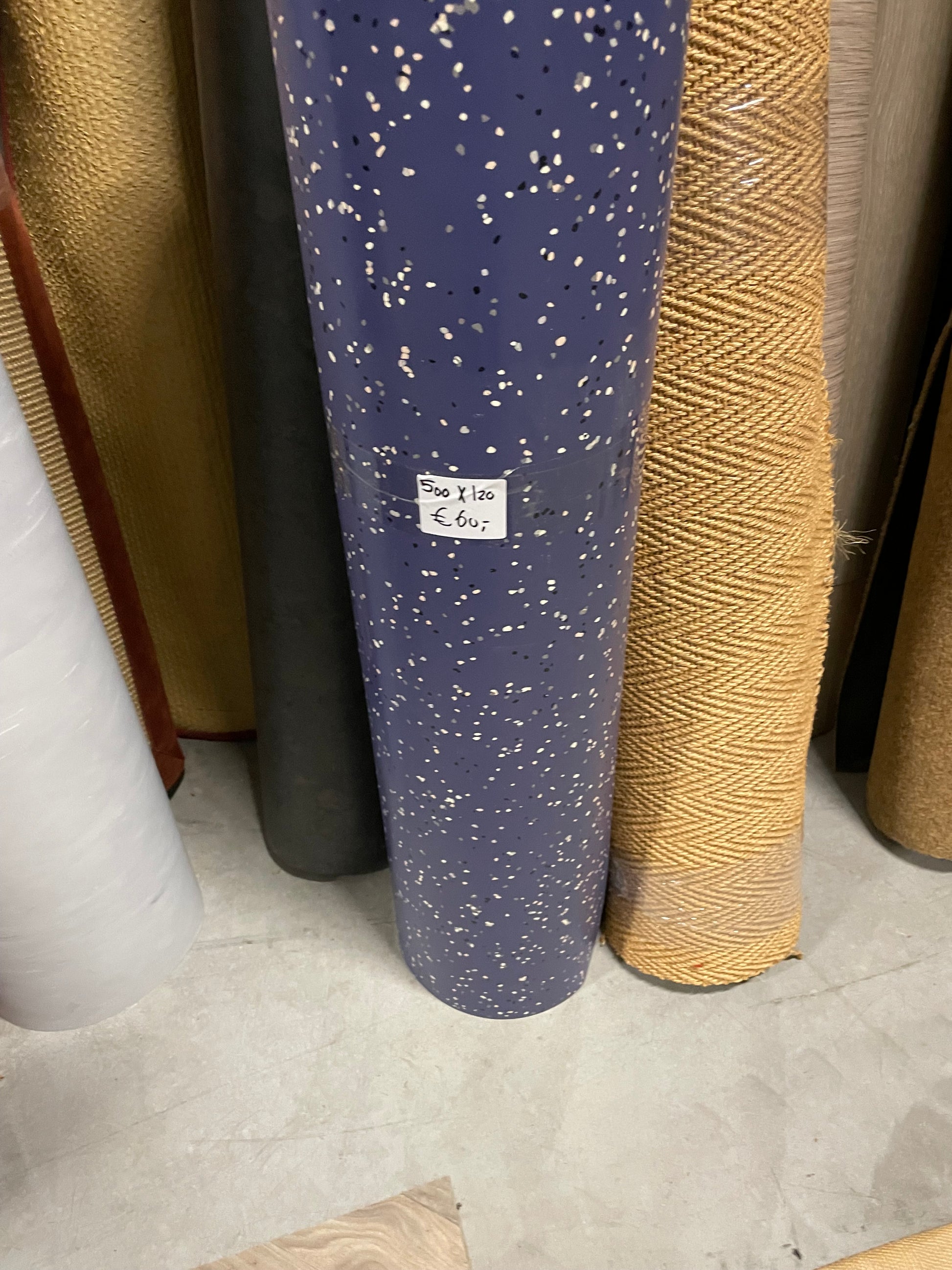 Forbo SureStep Blauw Gespikkeld Vinyl Restpartij | 1,20x5,00mtr - Vinylrestpartij.nl 