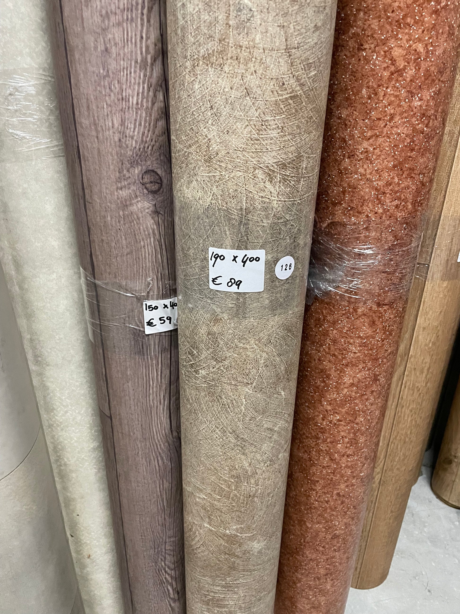 Gevlinderd Betonlook Vinyl Restpartij |
1,90x4,00mtr - Vinylrestpartij.nl 