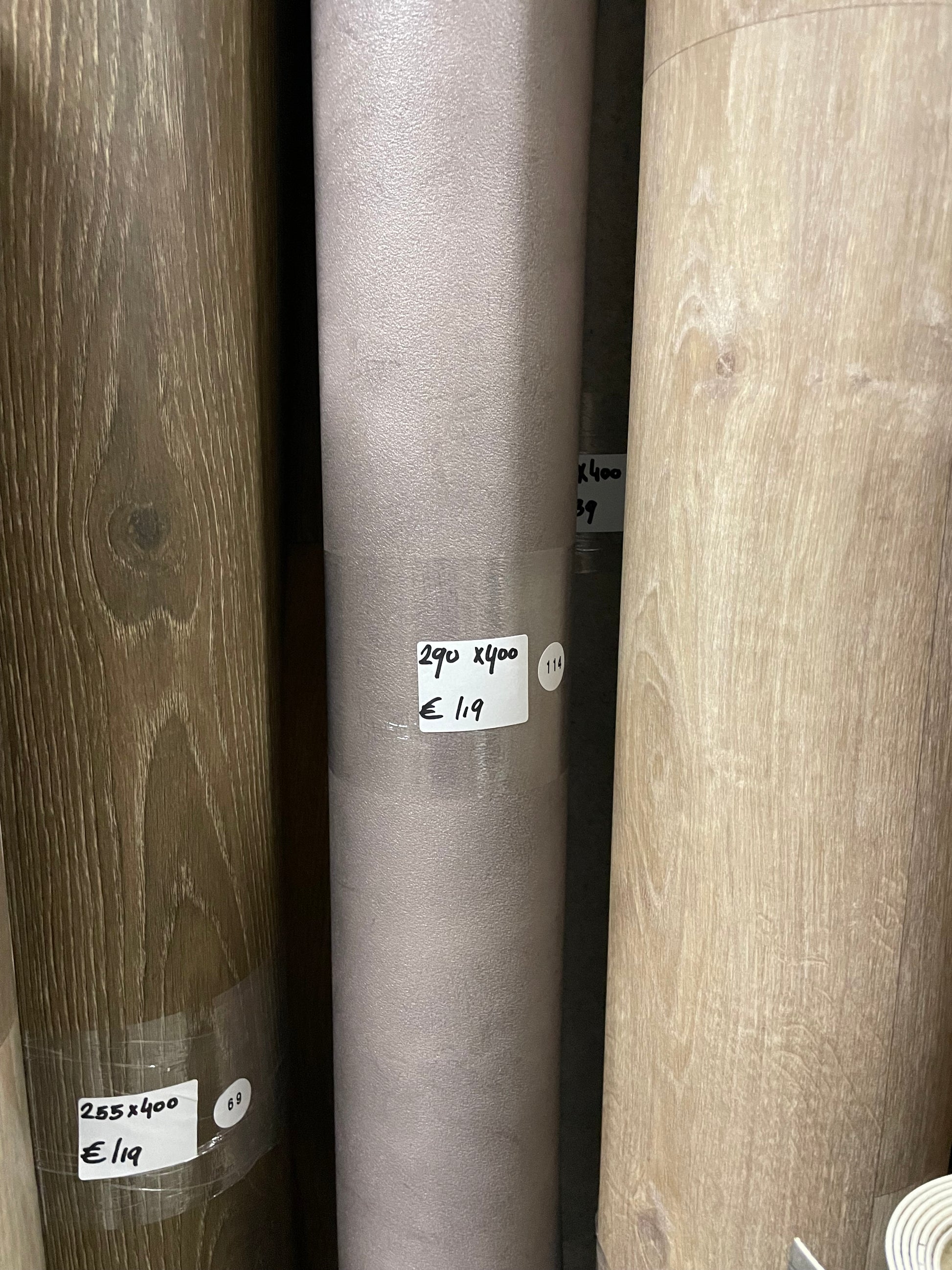 Grijs Betonlook Vinyl Restpartij |
2,90×4,00mtr - Vinylrestpartij.nl 