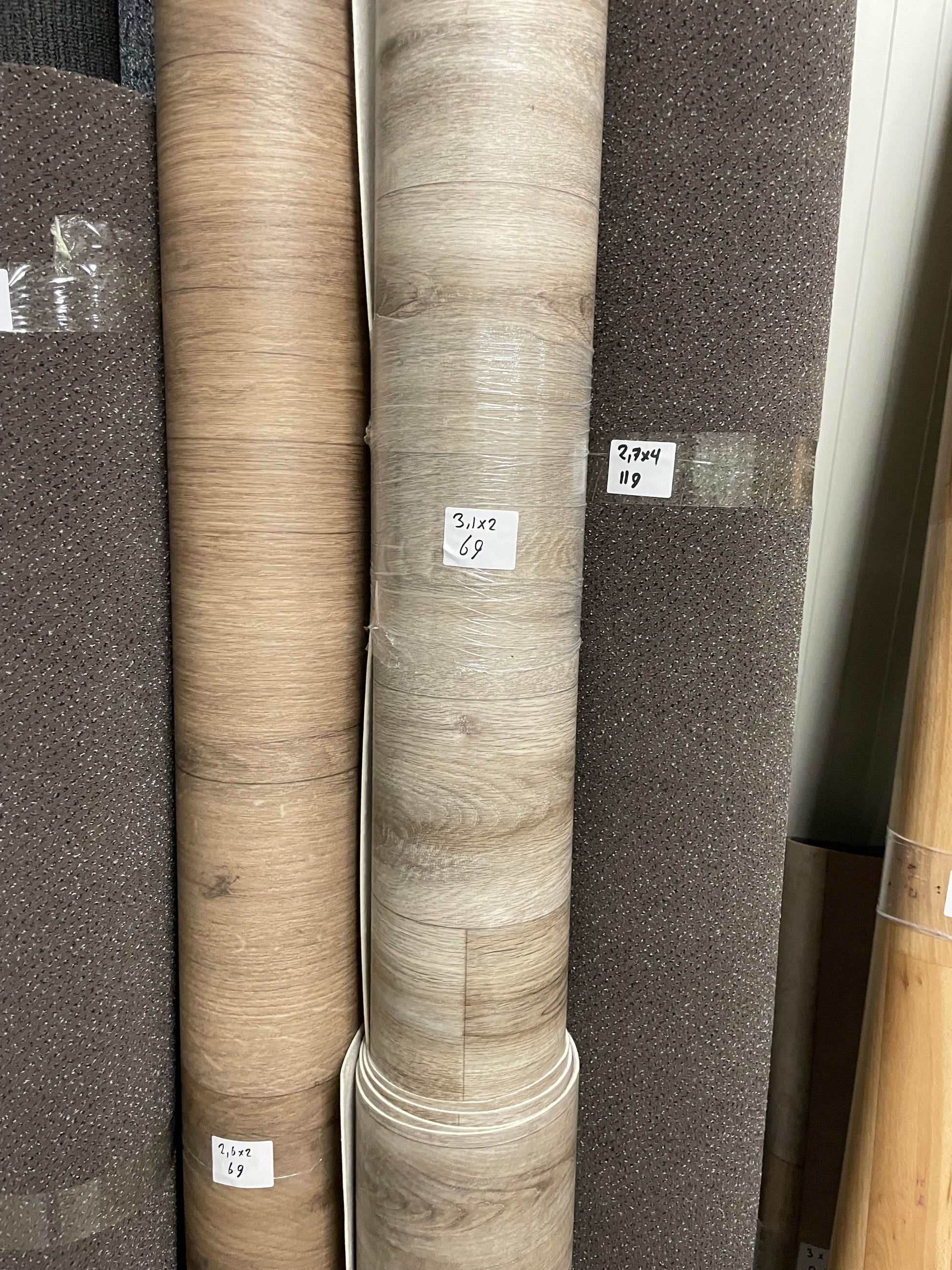 Grijsbruin Eiken Vinyl Restpartij | 2,00x3,10mtr - Vinylrestpartij.nl 