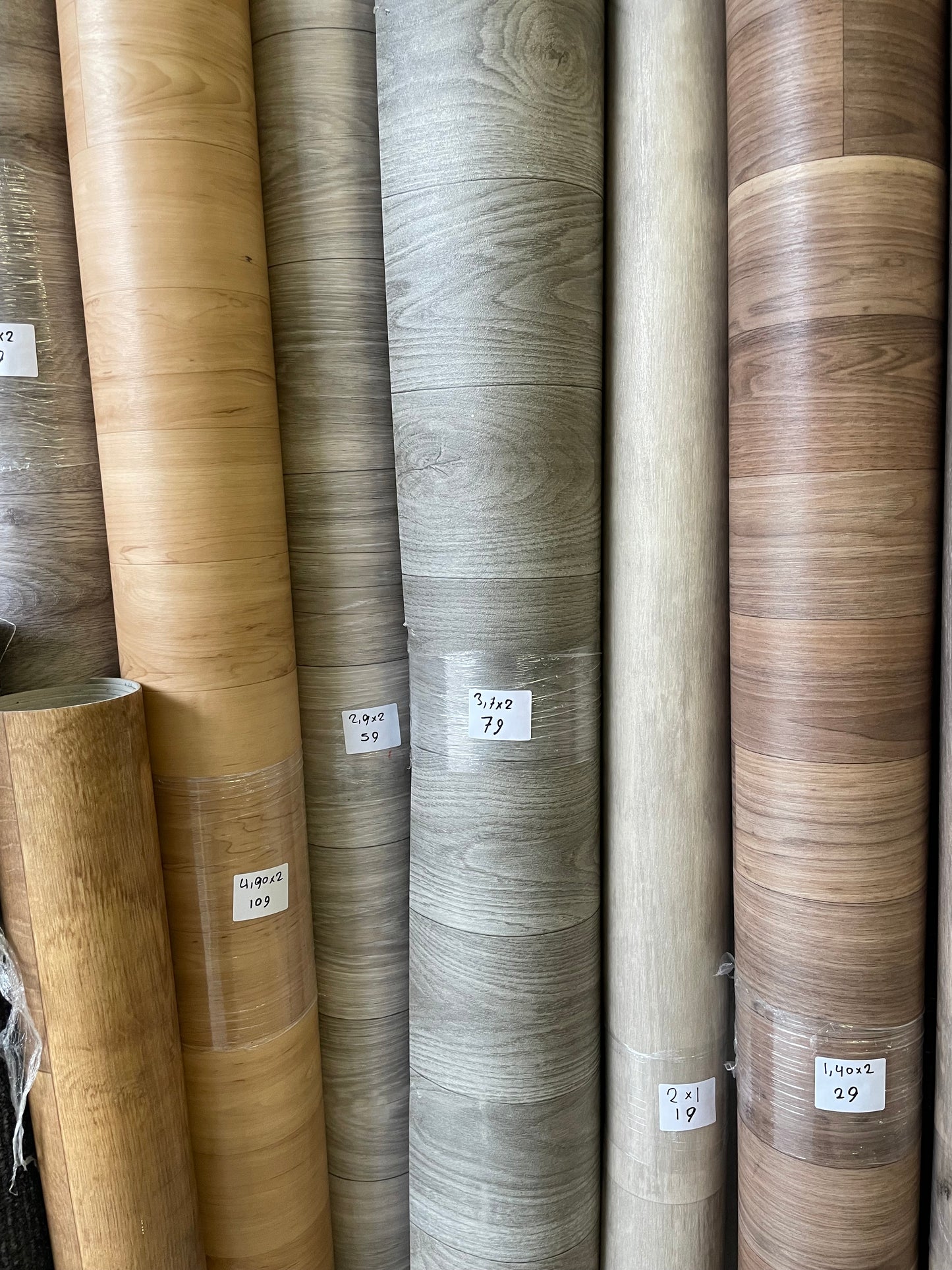 Grijsbruin Eiken Vinyl Restpartij | 2,00x3,10mtr - Vinylrestpartij.nl 
