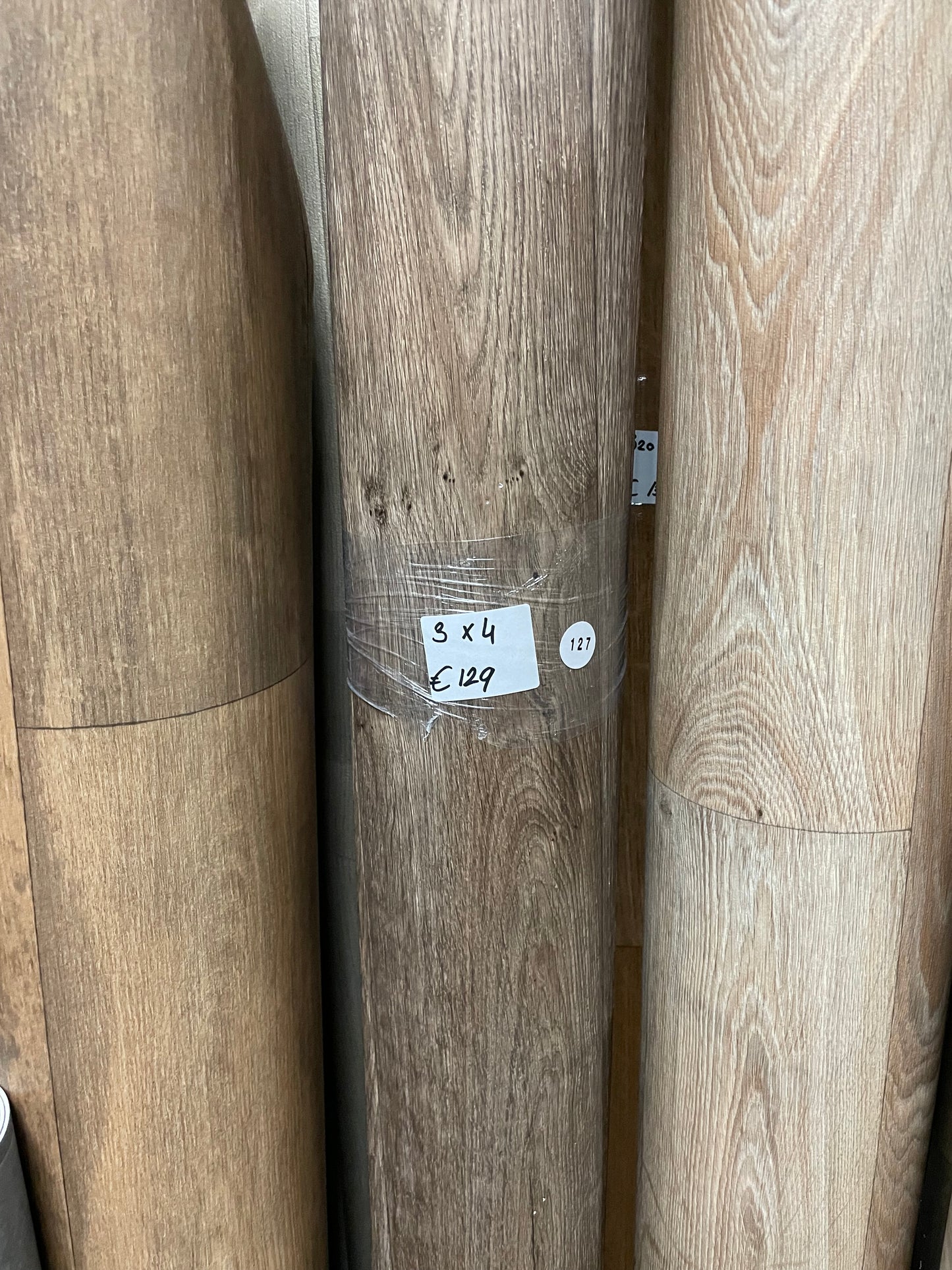 Grijsbruin Landelijk Eiken Vinyl Restpartij |
3,00x4,00mtr - Vinylrestpartij.nl 