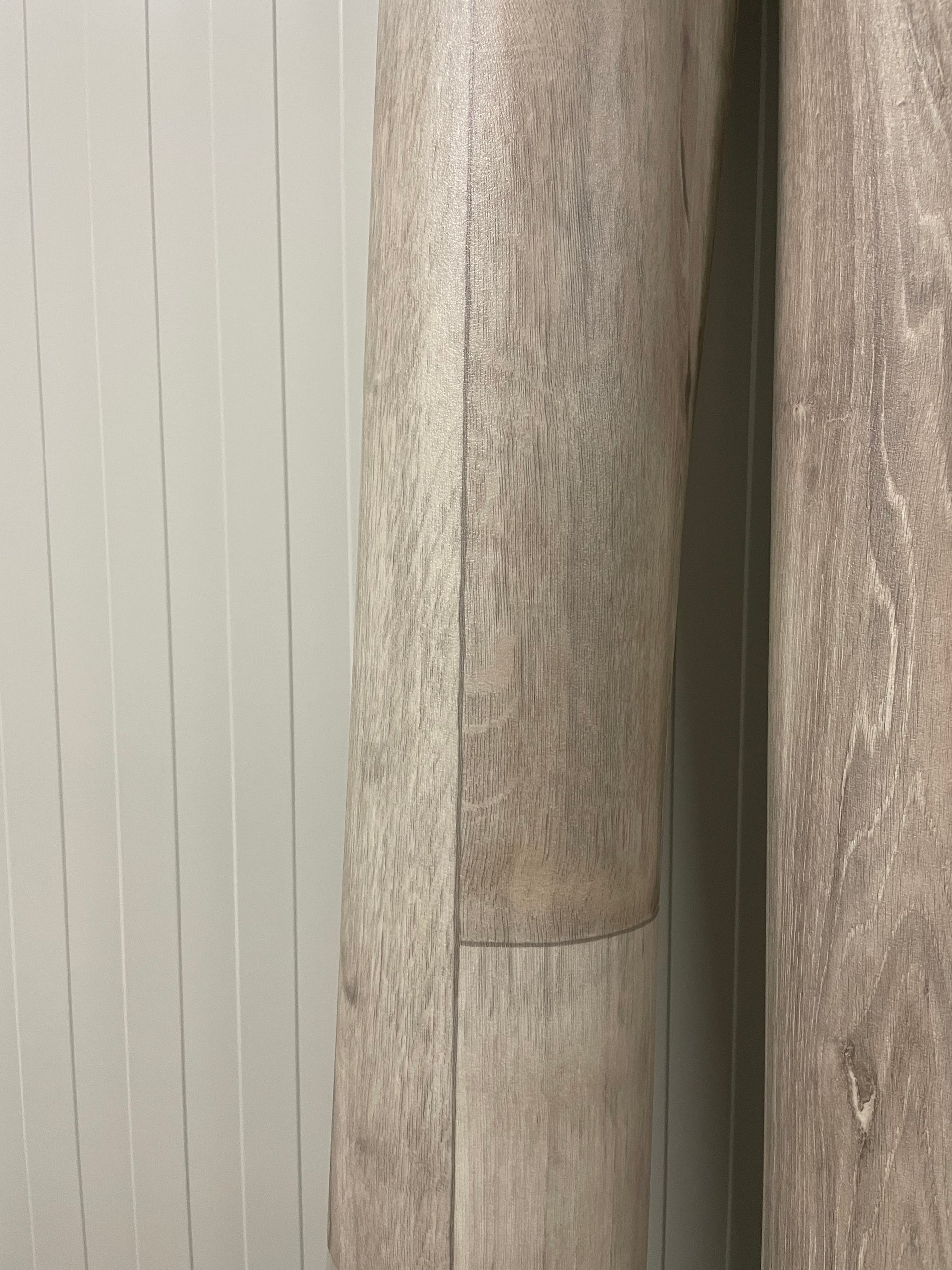 Grijsbruin Modern Eiken Vinyl Restpartij | 2,60x3,80mtr - Vinylrestpartij.nl 