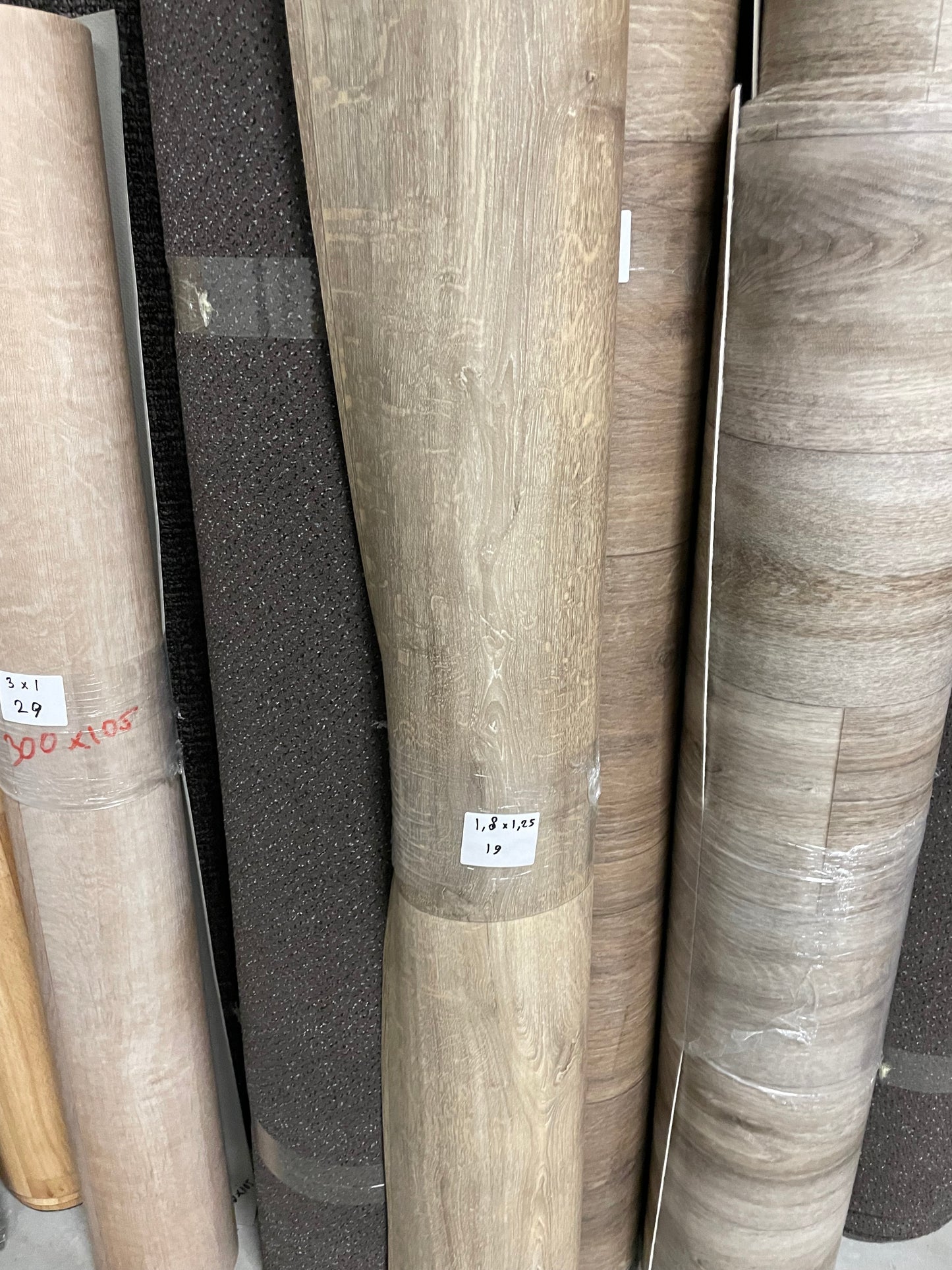 Grijsbruin Rustiek Eiken Vinyl Restpartij | 1,25x1,80mtr - Vinylrestpartij.nl 