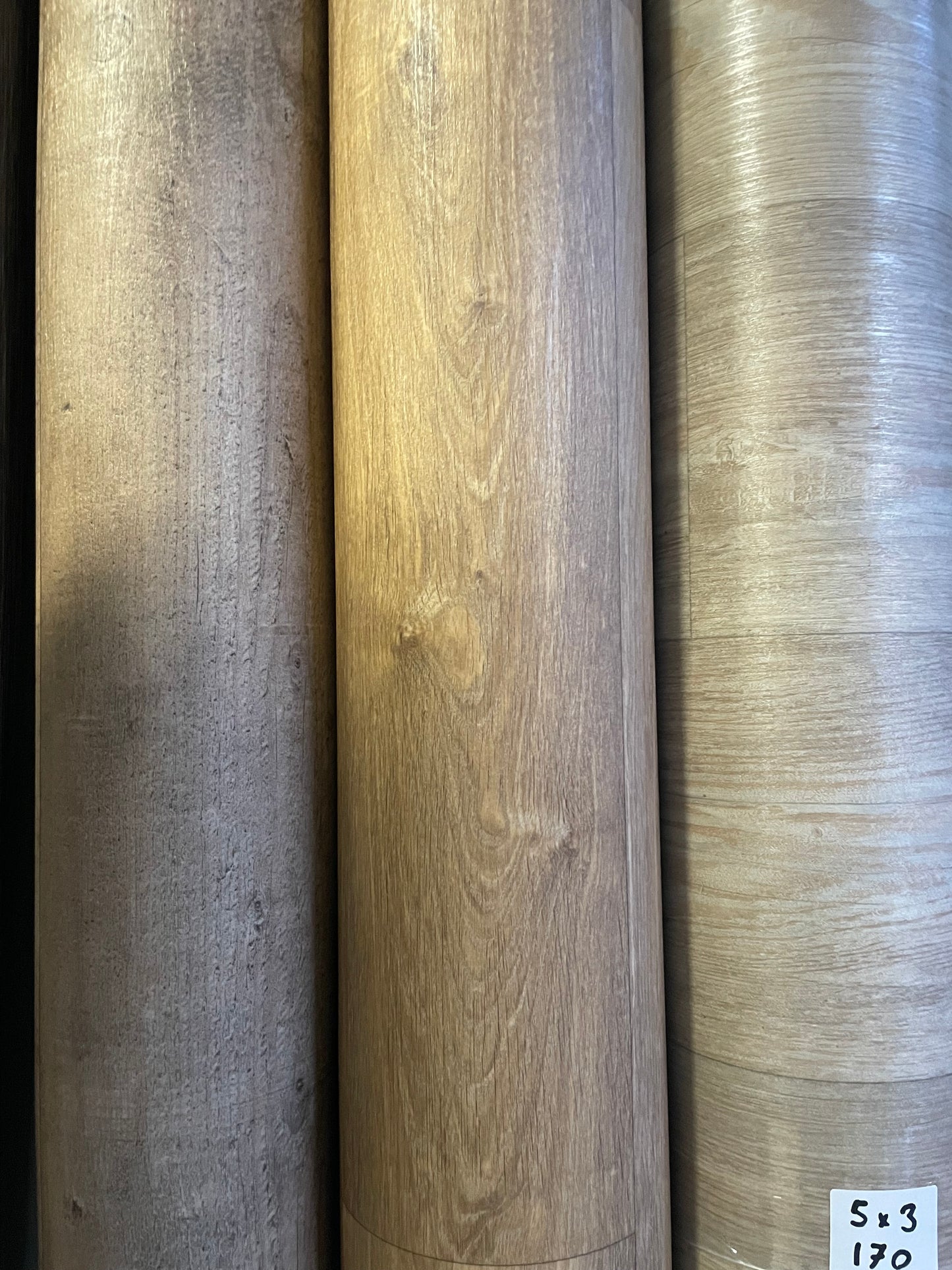 Karamel Eiken Vinyl Restpartij | 2,40x4,00mtr - Vinylrestpartij.nl 