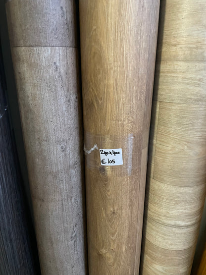 Karamel Eiken Vinyl Restpartij | 2,40x4,00mtr - Vinylrestpartij.nl 