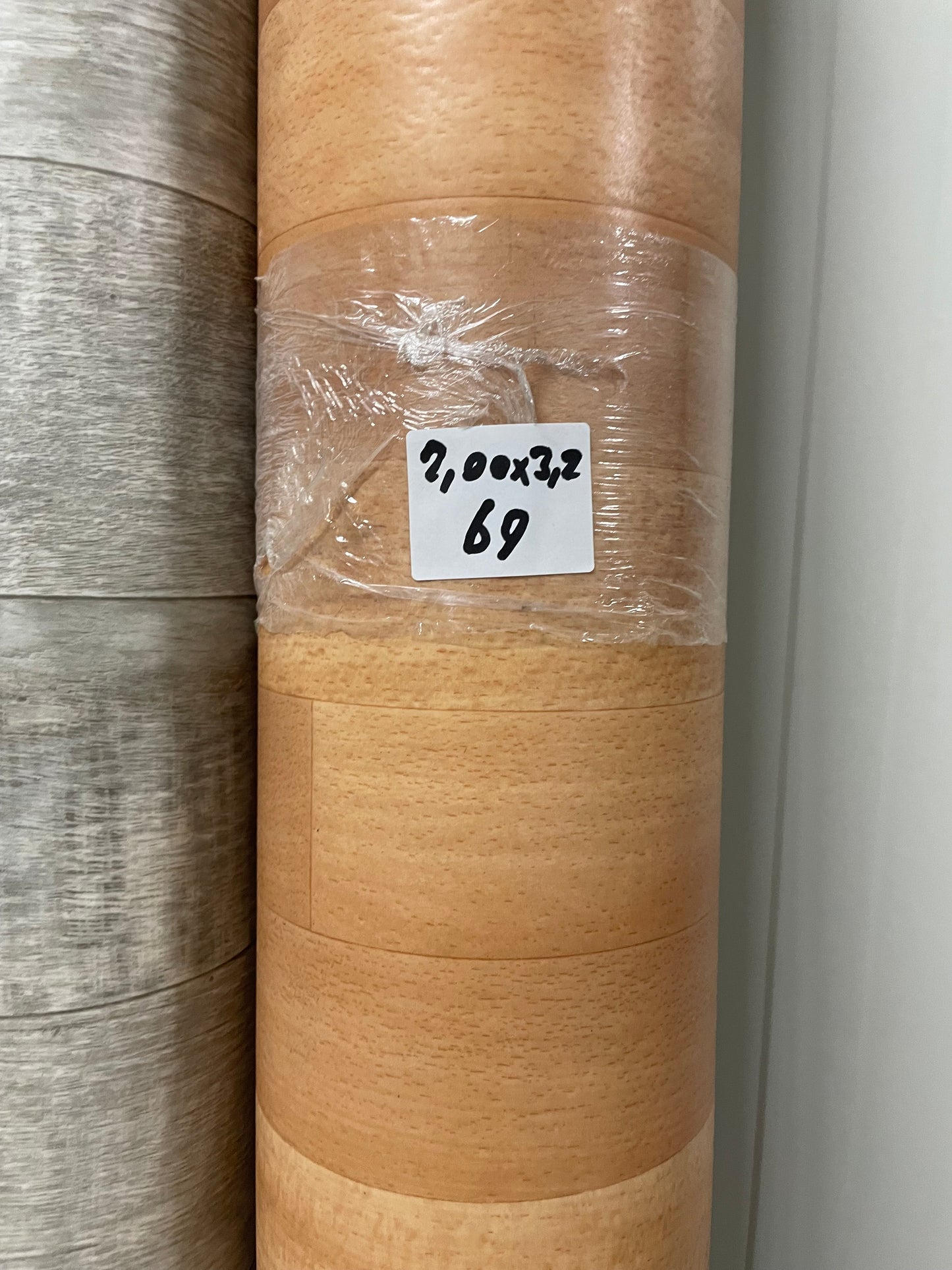Klassiek Eiken in Smalle Planken Vinyl Restpartij | 2,00x3,20mtr - Vinylrestpartij.nl 