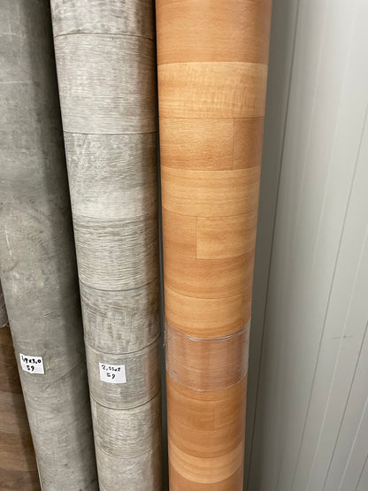 Klassiek Eiken in Smalle Planken Vinyl Restpartij | 2,00x3,20mtr - Vinylrestpartij.nl 
