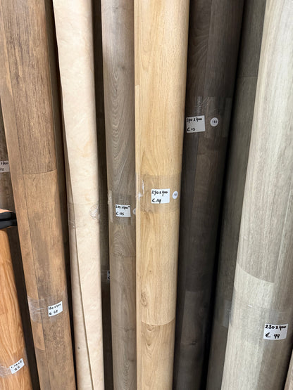 Licht Amsterdam Eiken Vinyl Restpartij |
2,70x4,00mtr