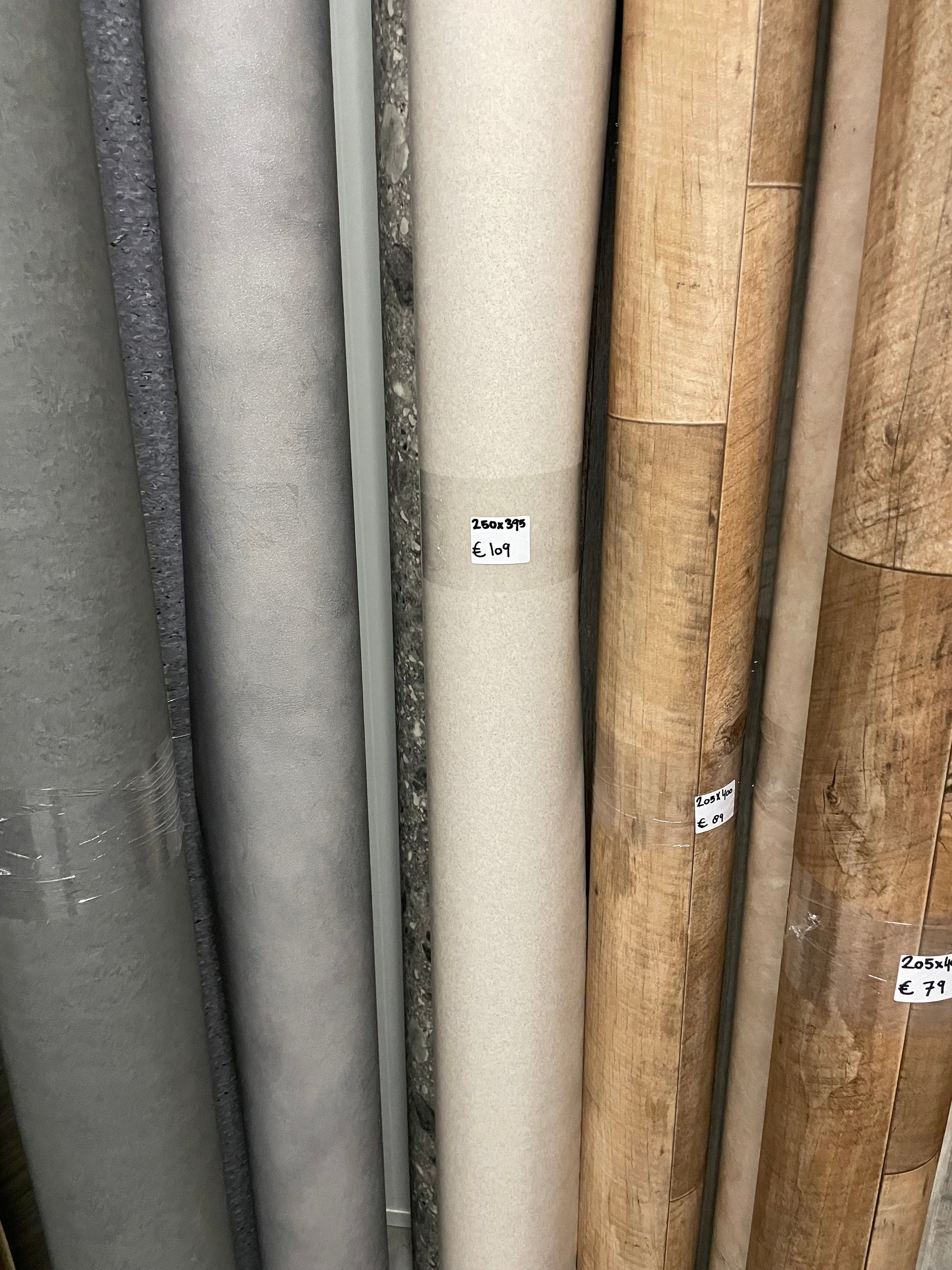 Licht Betonlook Vinyl Restpartij | 2,50x3,95mtr - Vinylrestpartij.nl 