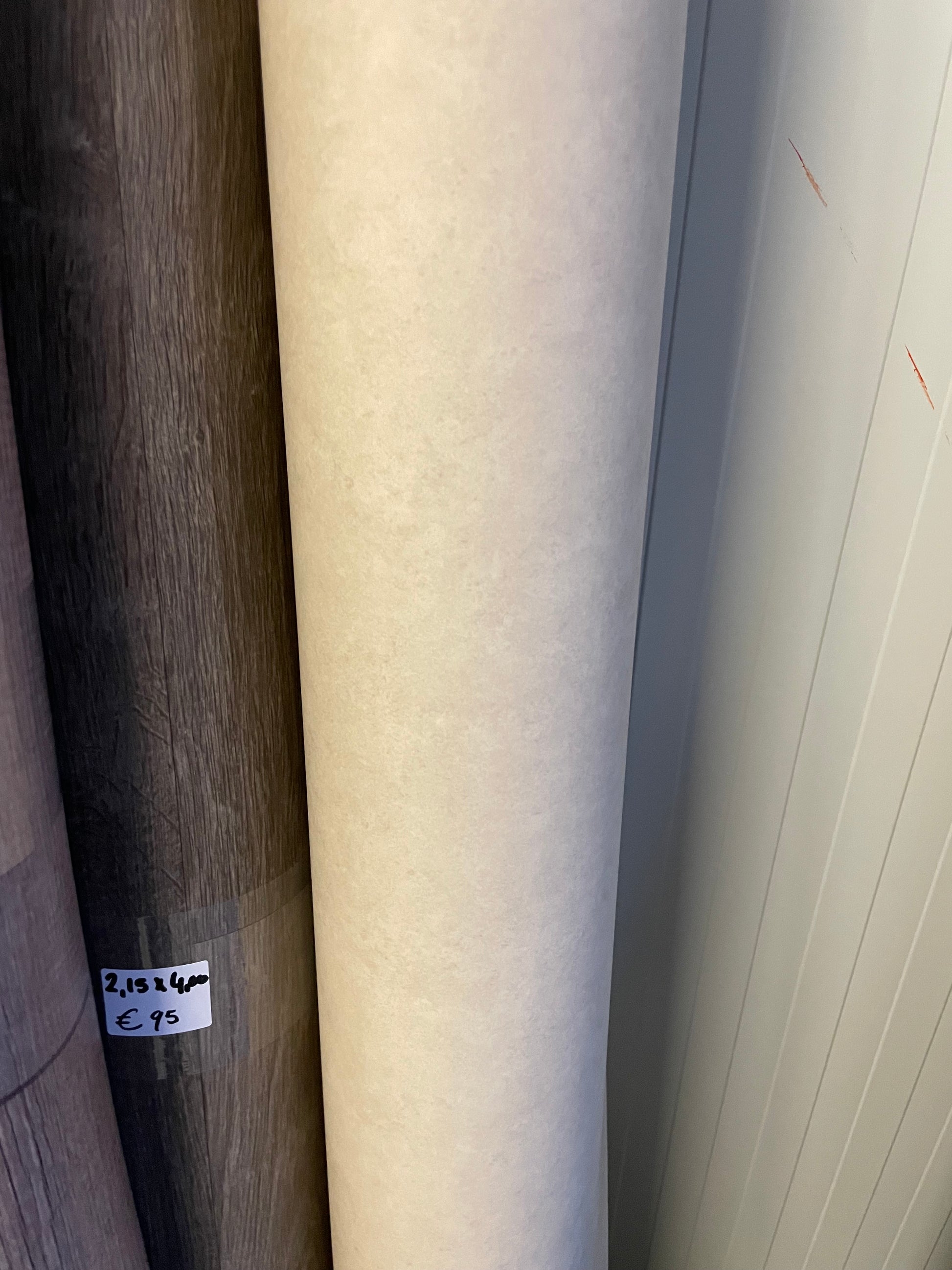 Licht Betonlook Vinyl Restpartij | 2,60x4,00mtr - Vinylrestpartij.nl 