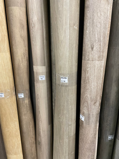 Licht Greige Eiken Project Vinyl Restpartij | 2,35x3,90mtr - Vinylrestpartij.nl 