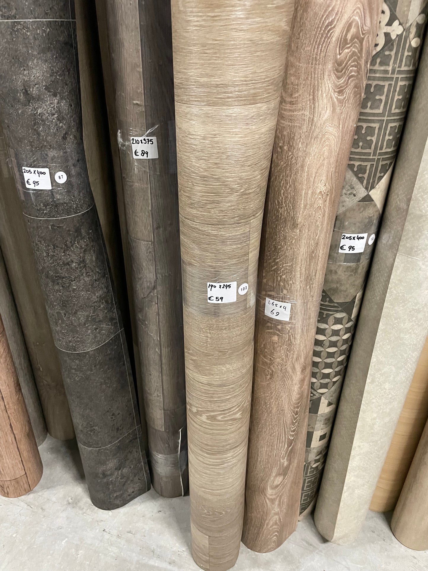 Modern Natuur Eiken Vinyl Restpartij | 1,90x2,45mtr - Vinylrestpartij.nl 