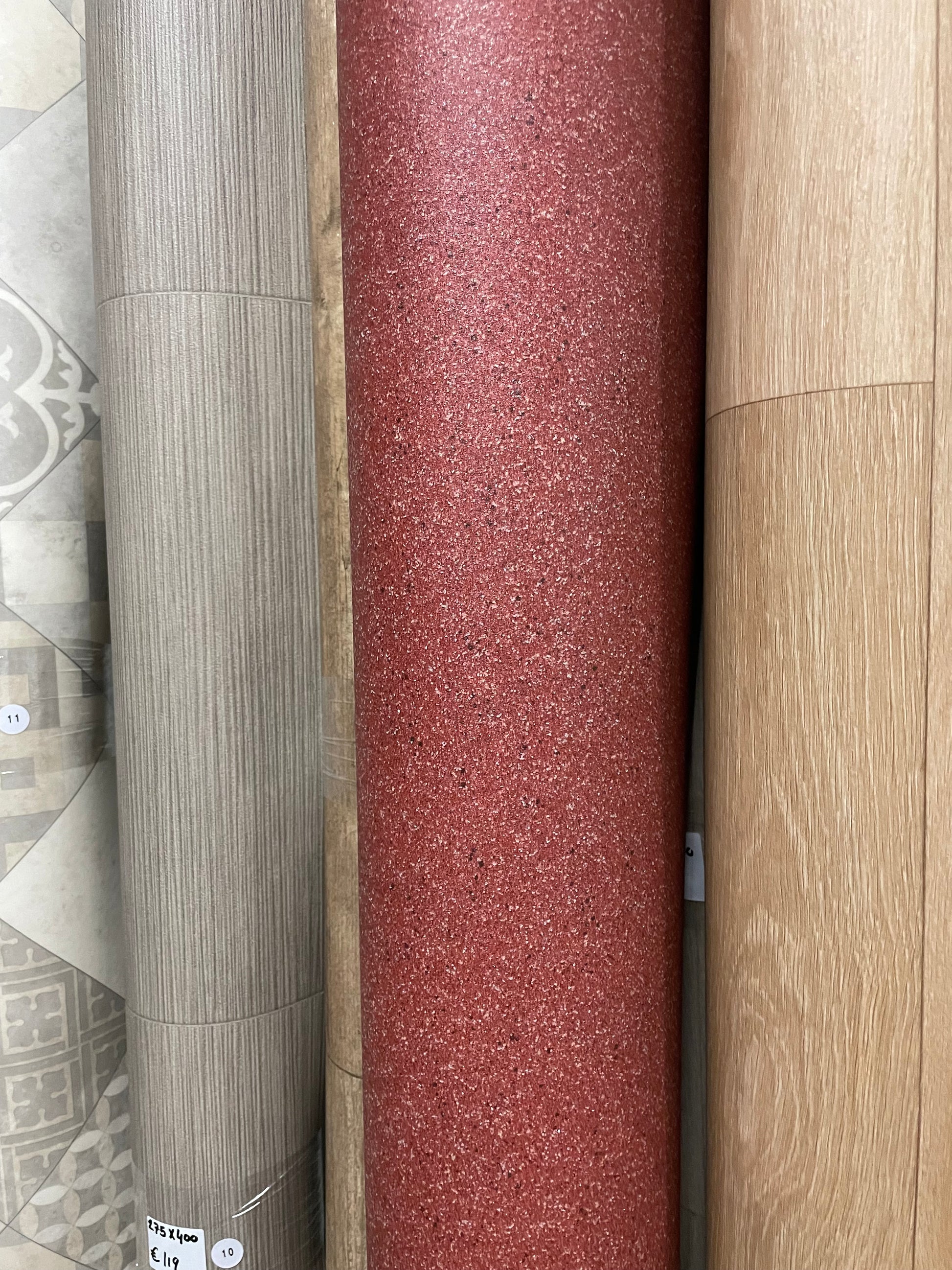 Rood Granietlook Project Vinyl Restpartij | 2,40x4,00mtr - Vinylrestpartij.nl 