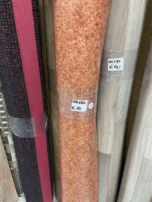 Rood Granietlook Vinyl Restpartij |
1,85×3,10mtr - Vinylrestpartij.nl 