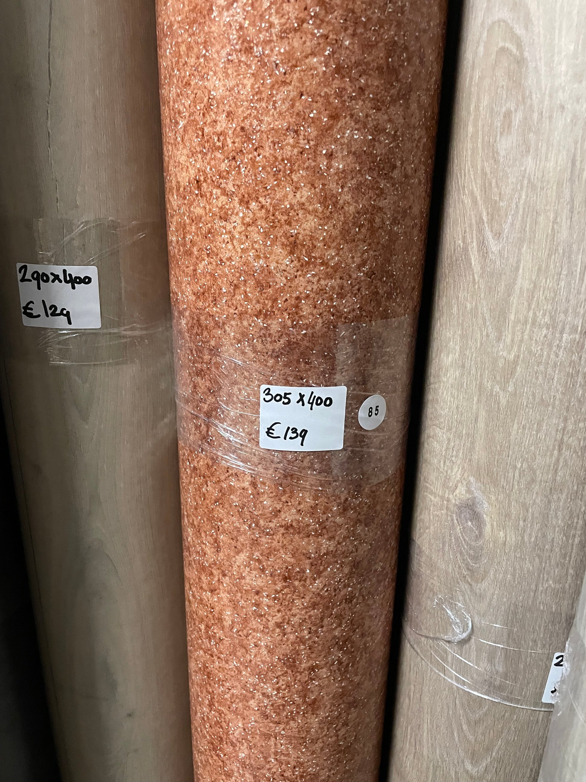 Rood Granietlook Vinyl Restpartij | 3,05x4,00mtr - Vinylrestpartij.nl 