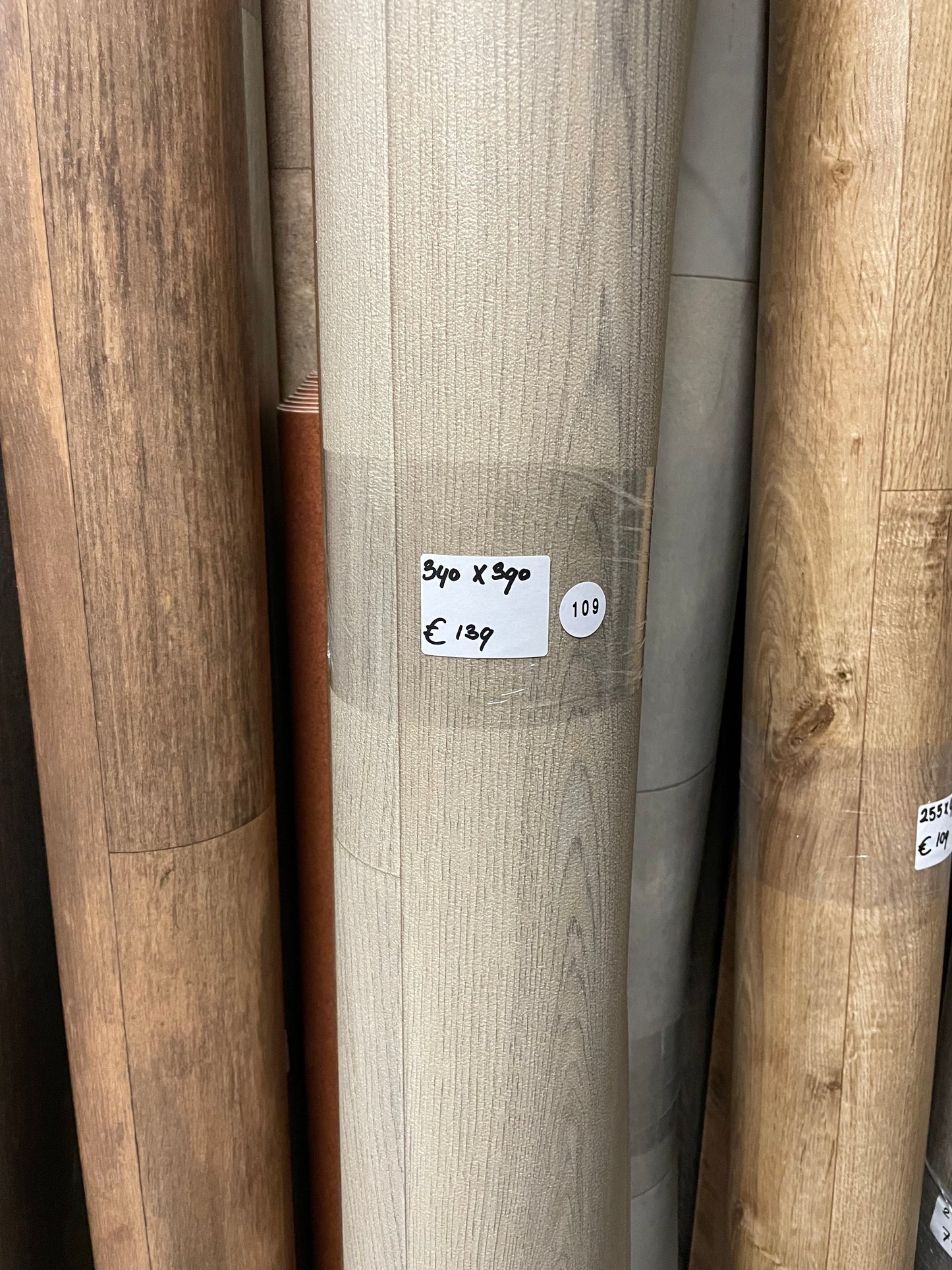 Taupe Eiken Vinyl Restpartij | 3,40x3,90mtr - Vinylrestpartij.nl 