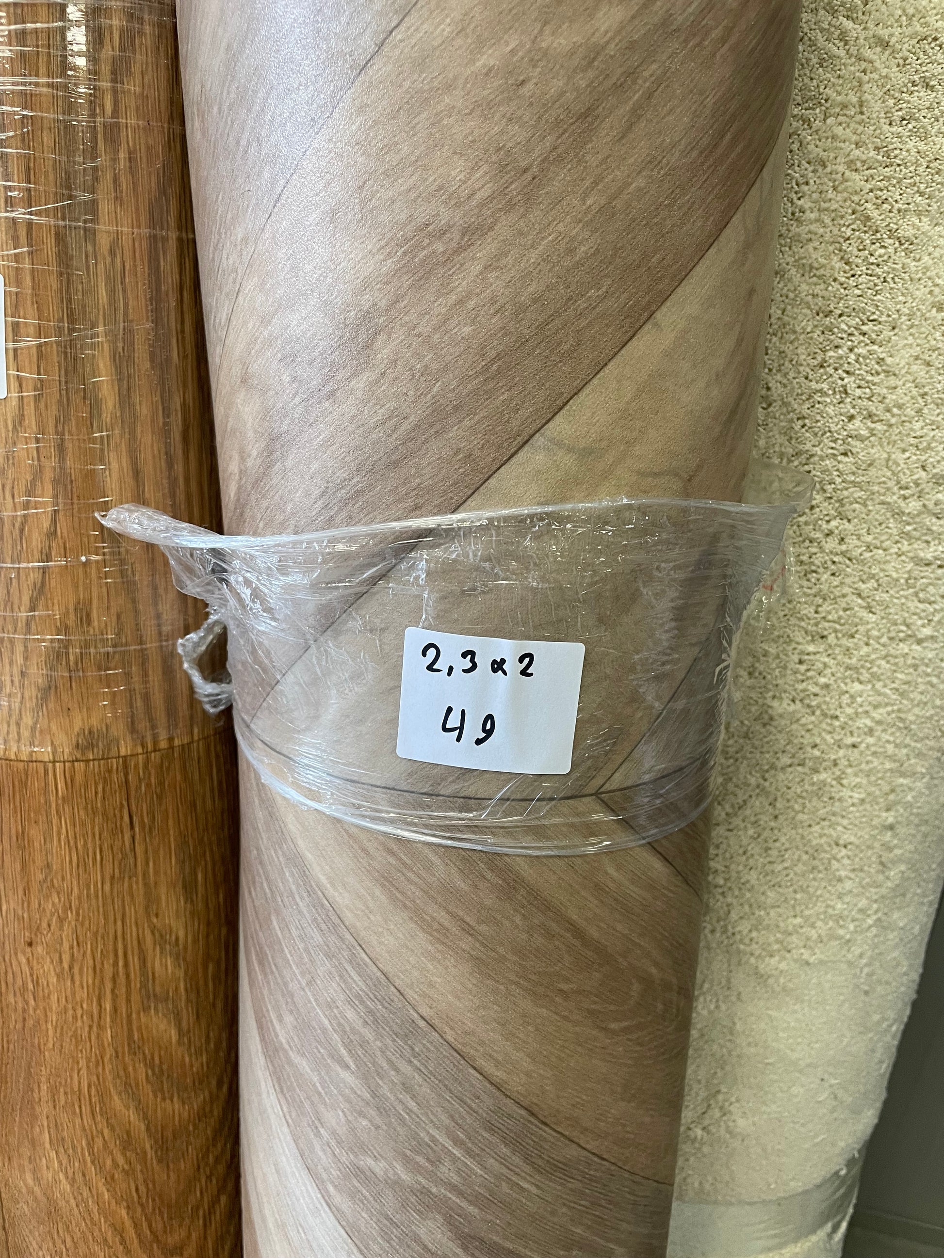 Visgraat Bruin Eiken Vinyl Restpartij | 2,00x2,30mtr - Vinylrestpartij.nl 