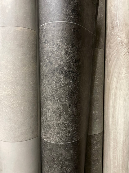 Zwart Tegelmotief Vinyl Restpartij | 2,05x4,00mtr - Vinylrestpartij.nl 